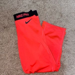 COPY - Nike Pro Cropped Leggings